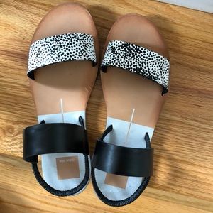 Strap sandal
